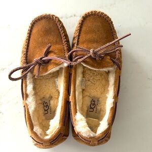 UGG slipper shoes